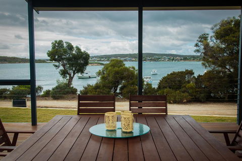 Waterfront On Osprey - ACT Tourism 10
