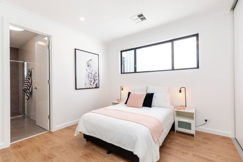 Brand New Affordable Luxury 3 Bedroom 3 Bathrooms House Close To Adelaide City, Chinatown, Beach, Adelaide Airport - ACT Tourism 0