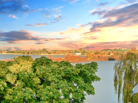 Muse On The Murray - ACT Tourism 21