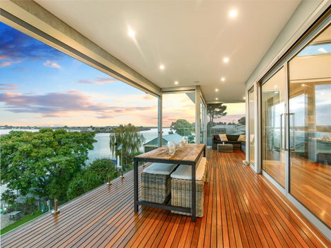 Muse On The Murray - ACT Tourism 17