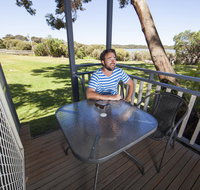 Lakeside Tourist Park - ACT Tourism