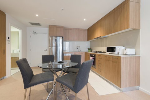 Ther-Rich 2Brm CBD Apartment - ACT Tourism 13