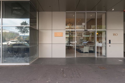 Ther-Rich 2Brm CBD Apartment - ACT Tourism 11