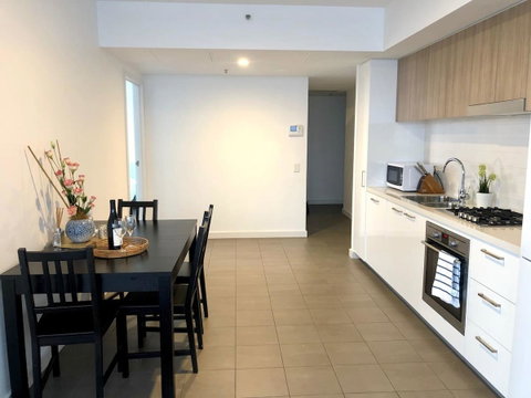 CENTRAL ESCAPE 2 BEDROOM @ ADELAIDE CBD - ACT Tourism 6