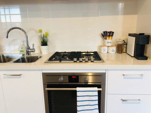 CENTRAL ESCAPE 2 BEDROOM @ ADELAIDE CBD - ACT Tourism 8