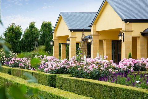 The Barn Accommodation - ACT Tourism 15