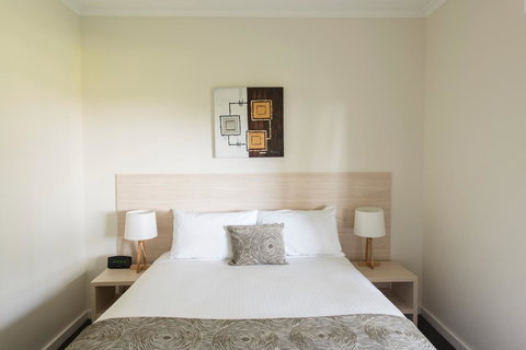 The Barn Accommodation - ACT Tourism 42