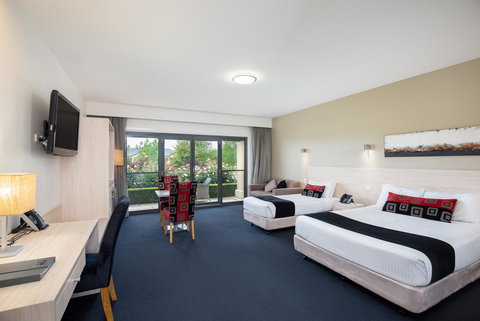 The Barn Accommodation - ACT Tourism 30