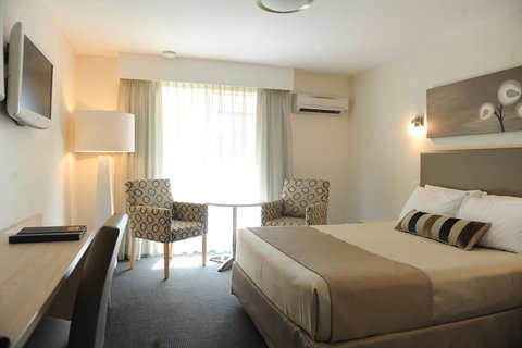 The Barn Accommodation - ACT Tourism 38