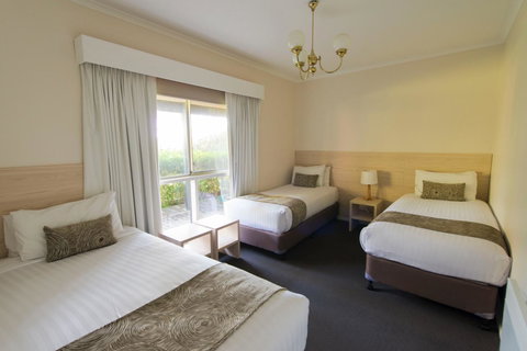 The Barn Accommodation - ACT Tourism 43