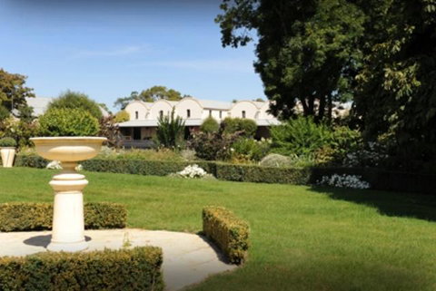 The Barn Accommodation - ACT Tourism 2