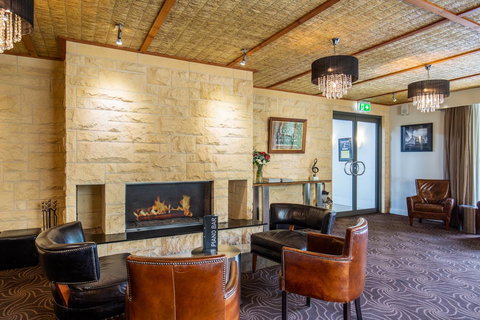 The Barn Accommodation - ACT Tourism 12