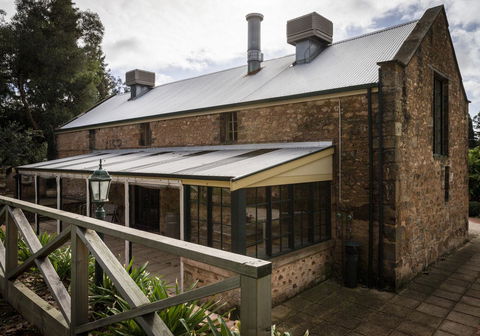 The Rising Sun Hotel - ACT Tourism 0