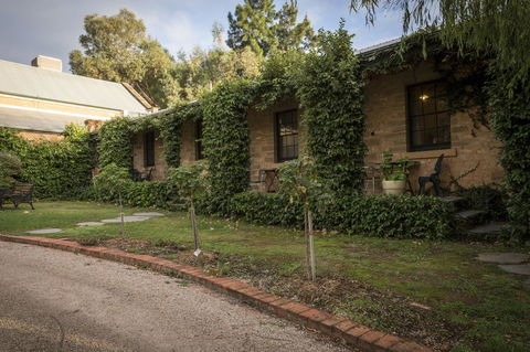 The Rising Sun Hotel - ACT Tourism 17