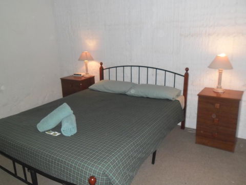 Desert View Apartments - ACT Tourism 5