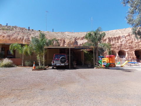 Desert View Apartments - ACT Tourism 0