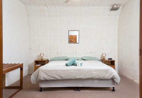 Desert View Apartments - ACT Tourism 6