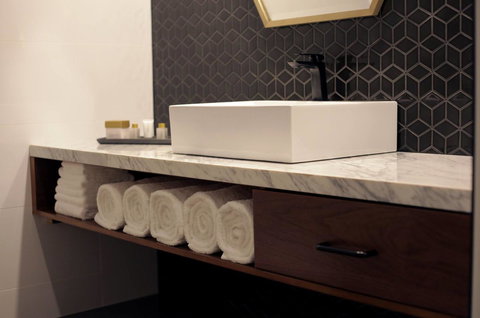 Ellen Hotel - ACT Tourism 20