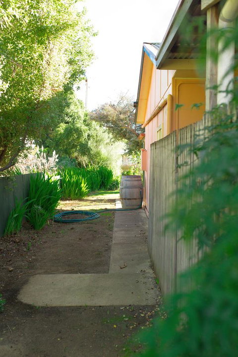 Ruby\'s Cottage - ACT Tourism 18