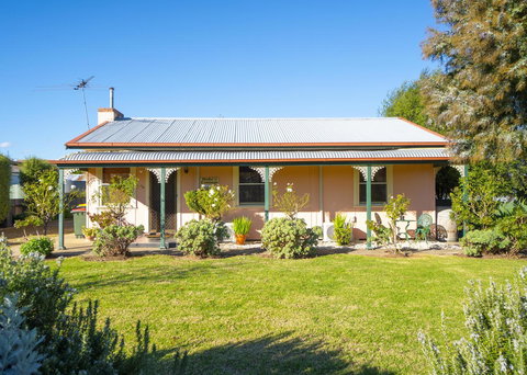 Ruby\'s Cottage - ACT Tourism 1