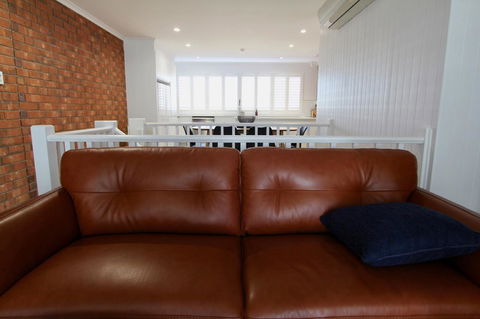 Southern Sands\' Beachfront Apartment - ACT Tourism 6