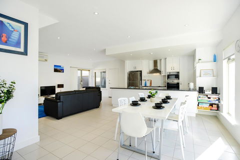 Blue Zone - Aldinga Beach - ACT Tourism 1