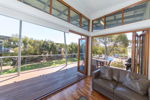 South Shores Villa 52 - ACT Tourism 6