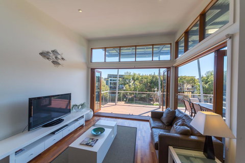 South Shores Villa 52 - ACT Tourism 5