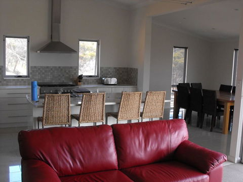 Saar River House - ACT Tourism 13