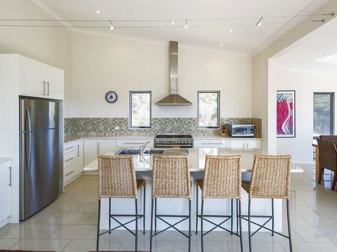 Saar River House - ACT Tourism 11