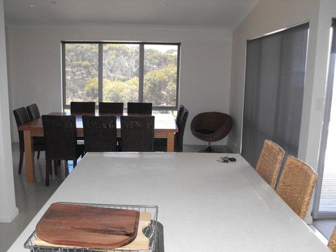 Saar River House - ACT Tourism 14