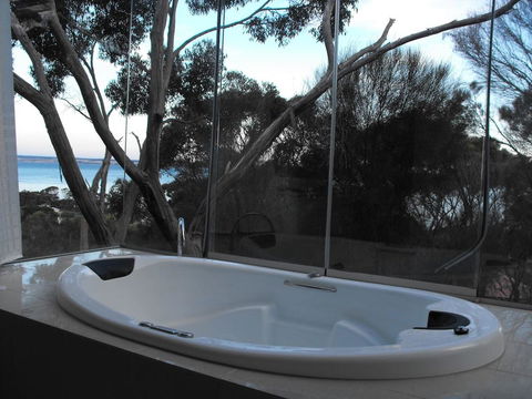 Saar River House - ACT Tourism 17
