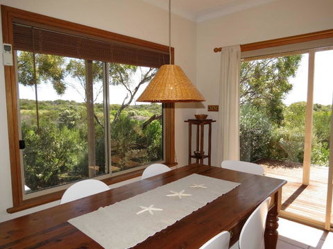 Edge Of Innes - ACT Tourism 1