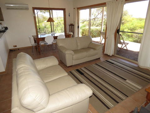 Edge Of Innes - ACT Tourism 14