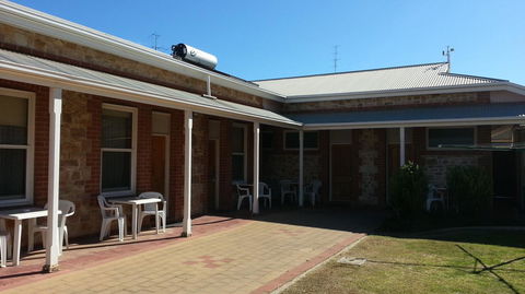 Sonbern Lodge Motel - ACT Tourism 6