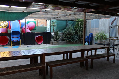 Royal Exchange Hotel - ACT Tourism 5