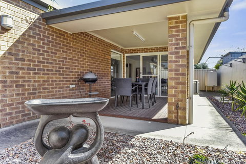 City Fringe Apartment - ACT Tourism 1