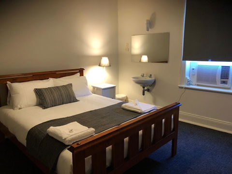 Cornwall Hotel - ACT Tourism 17