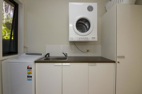 Boom 6 Boomerang Beach - ACT Tourism 18