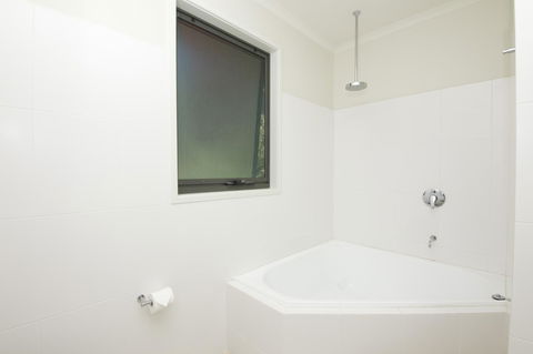 Boom 6 Boomerang Beach - ACT Tourism 16