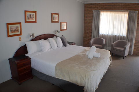 Deer Park Motor Inn Armidale - ACT Tourism 5