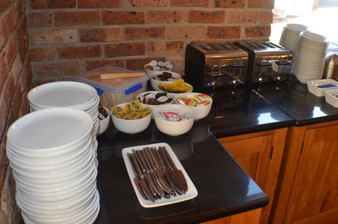Deer Park Motor Inn Armidale - ACT Tourism 15