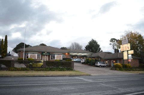 Deer Park Motor Inn Armidale - ACT Tourism 18