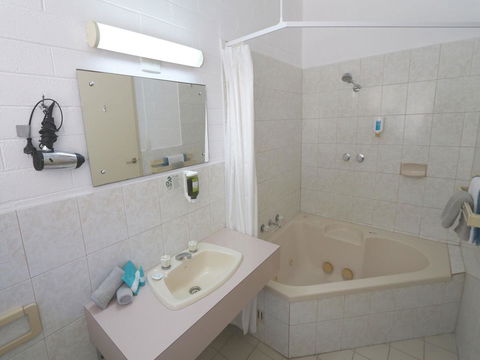 Robe Central Motel - ACT Tourism 11