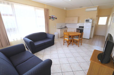 Robe Central Motel - ACT Tourism 13