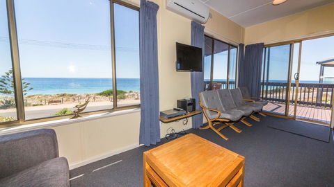 Sandy Feet 31 Gold Coast Drive - ACT Tourism 10