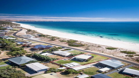 Sandy Feet 31 Gold Coast Drive - ACT Tourism 13