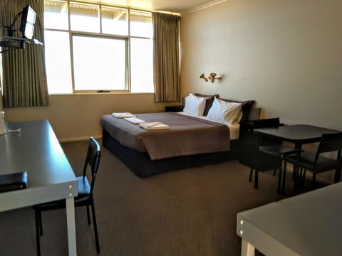 Highway One Motel - ACT Tourism 25
