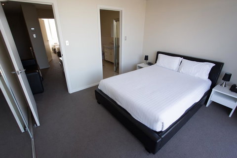Mawson Lakes Hotel - ACT Tourism 23