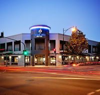 Mawson Lakes Hotel - ACT Tourism